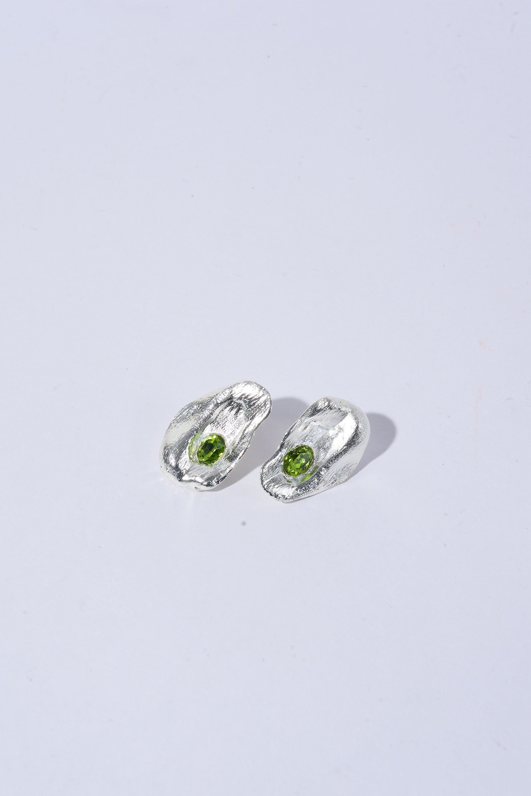 Aretes Topo Artemisa Plateado